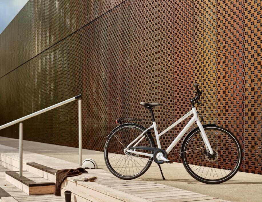 DAME CYKLER FRA NISHIKI