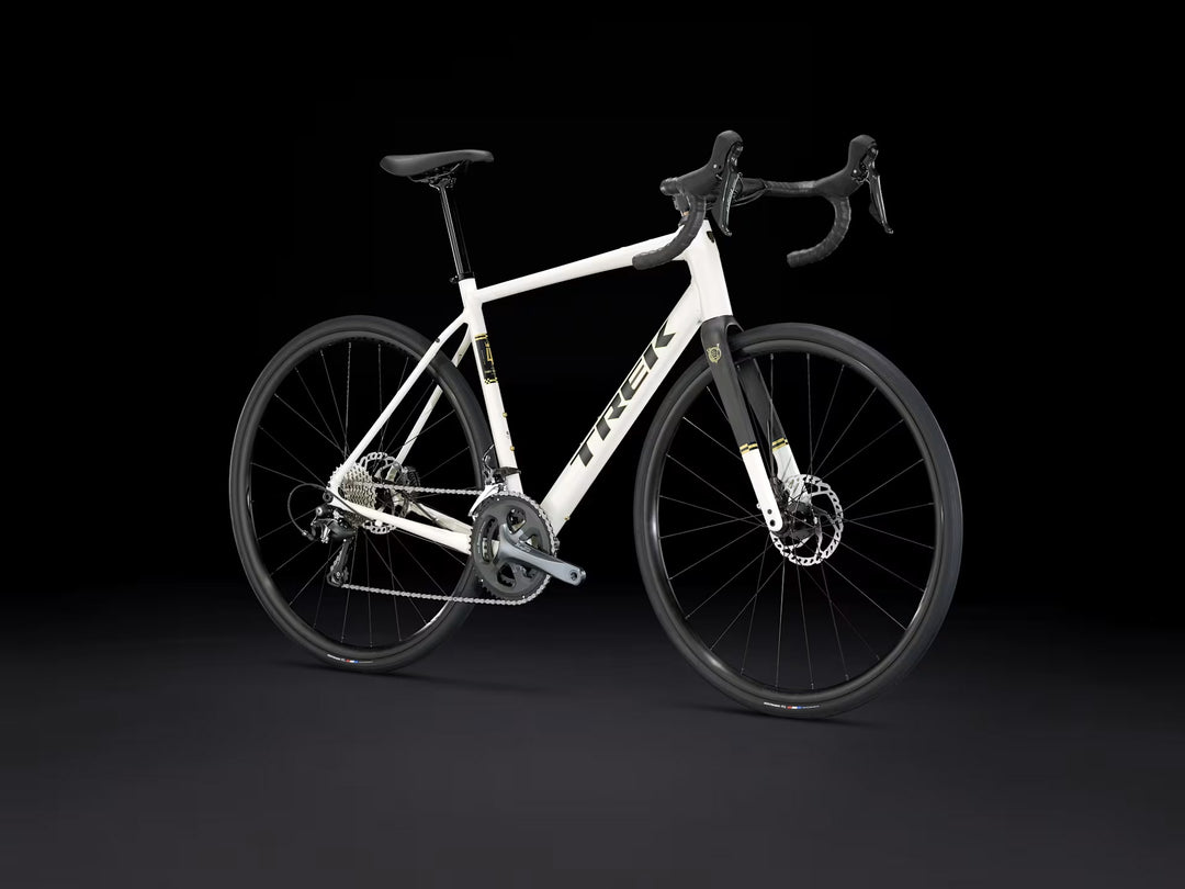 Trek Domane AL 4 2026 Landevejscykel