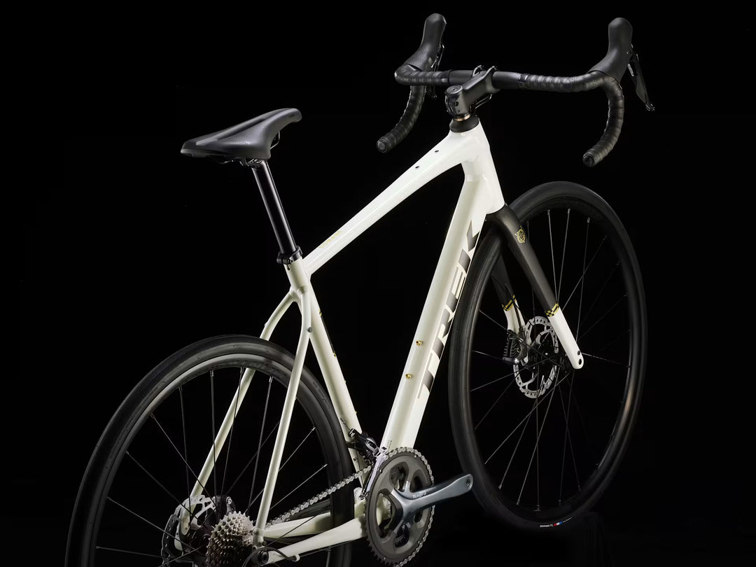Trek Domane AL 4 2026 Landevejscykel