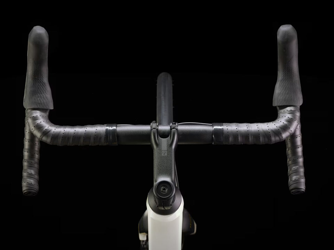 Trek Domane AL 4 2026 Landevejscykel
