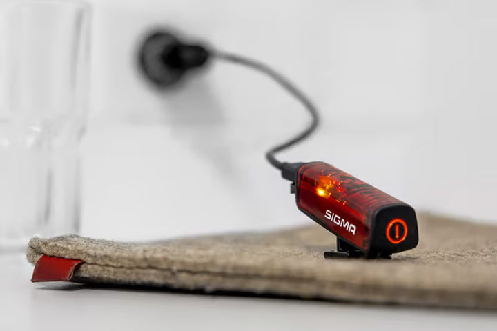 SIGMA SPORT Blaze USB Baglygte