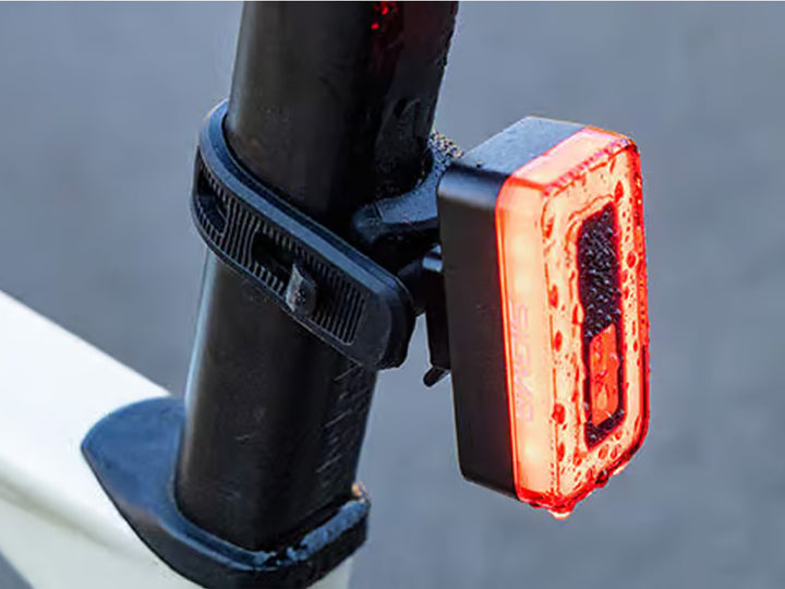 SIGMA SPORT Hiro 70 USB Baglygte